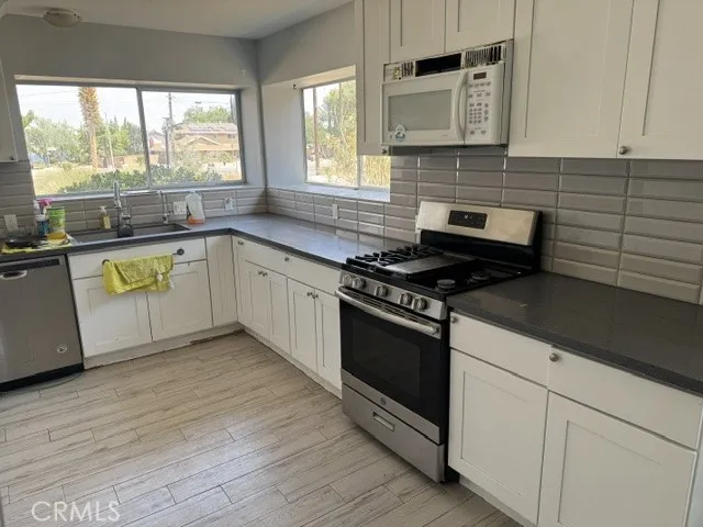 1902 W Avenue L Lancaster, CA 93534