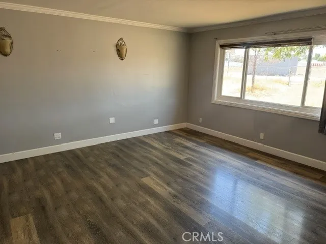 1902 W Avenue L Lancaster, CA 93534