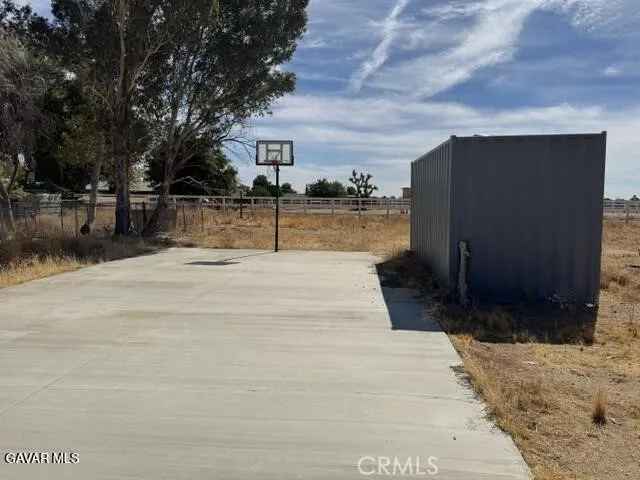 1902 W Avenue L Lancaster, CA 93534