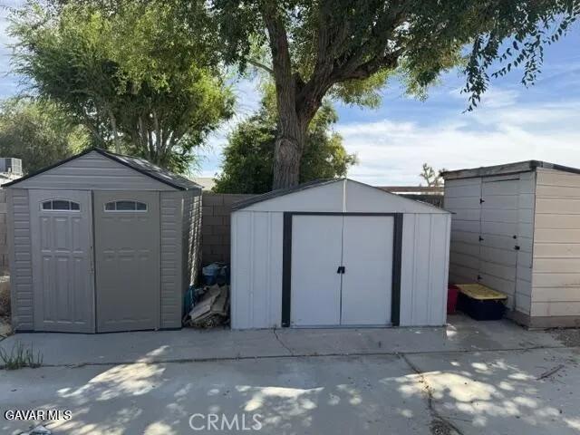 1902 W Avenue L Lancaster, CA 93534