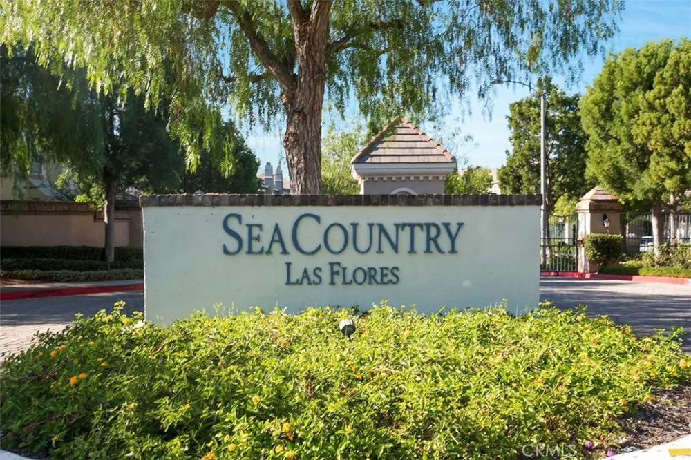 104 Seacountry Lane Rancho Santa Margarita, CA 92688