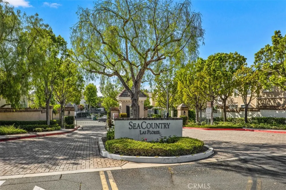 104 Seacountry Lane Rancho Santa Margarita, CA 92688