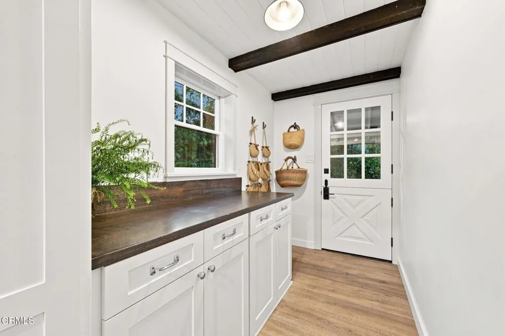 11013 Creek Road Ojai, CA 93023