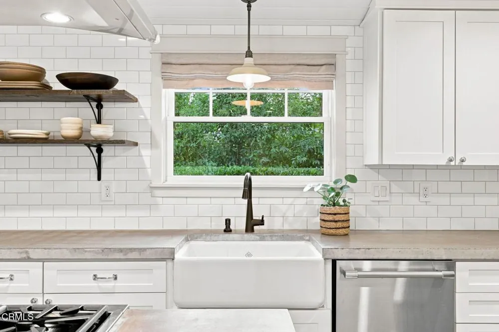 11013 Creek Road Ojai, CA 93023