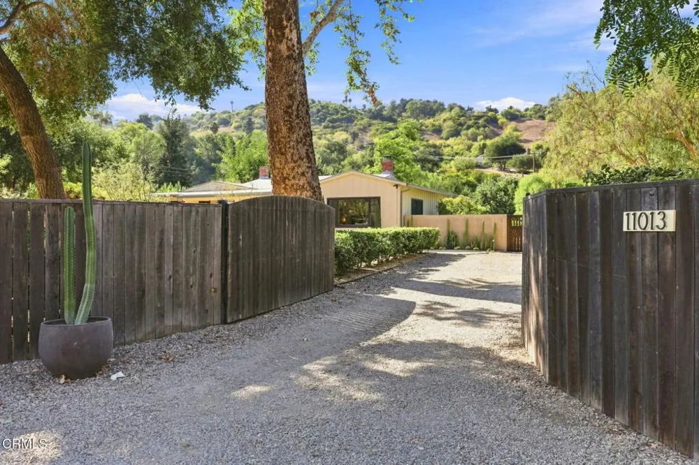 11013 Creek Road Ojai, CA 93023