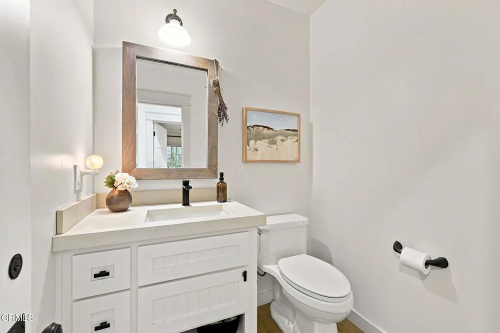 11013 Creek Road Ojai, CA 93023
