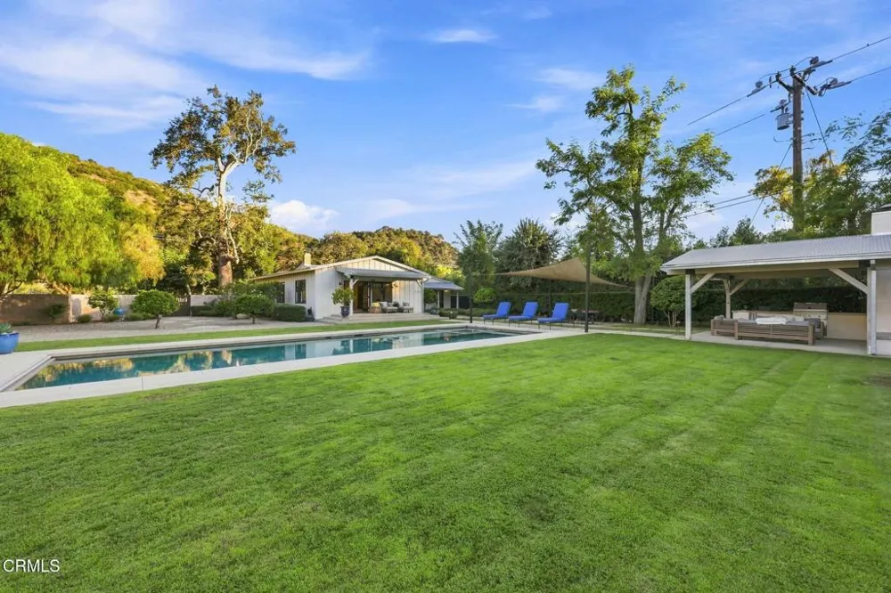 11013 Creek Road Ojai, CA 93023