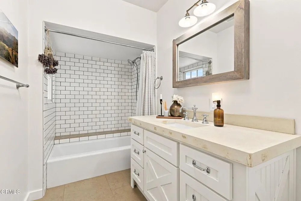 11013 Creek Road Ojai, CA 93023