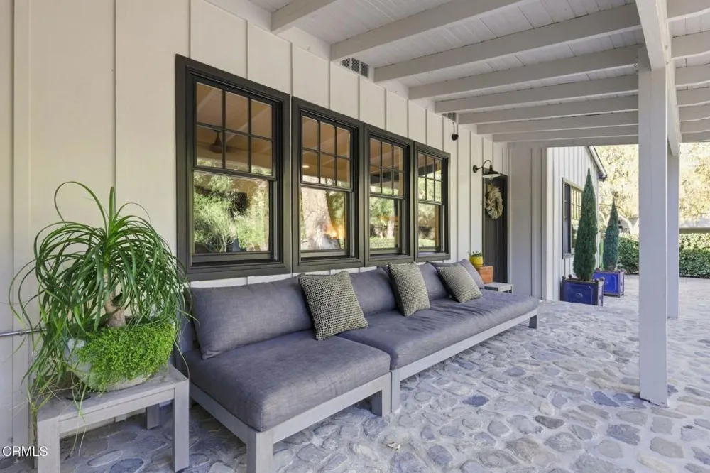 11013 Creek Road Ojai, CA 93023