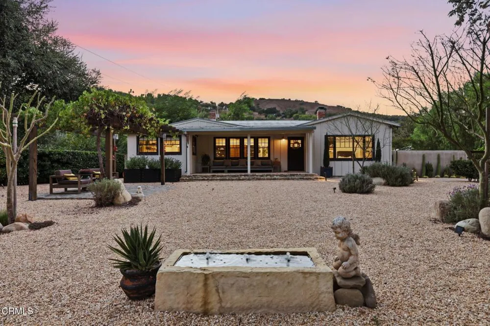 11013 Creek Road Ojai, CA 93023