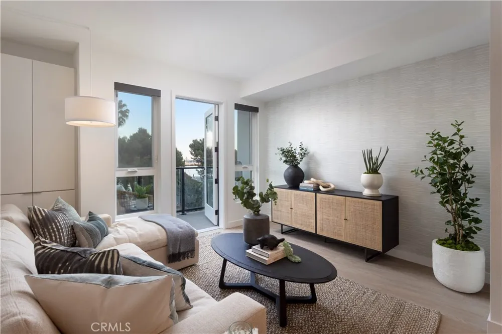 511 S Harbor #420 San Pedro, CA 90731
