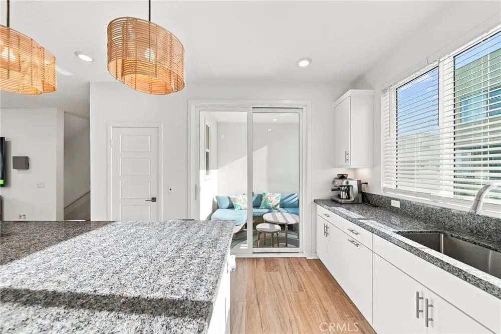 27035 Tanager Valencia, CA 91381