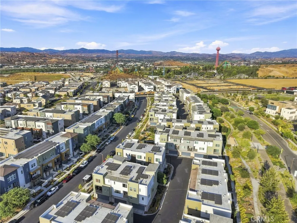 27035 Tanager Valencia, CA 91381