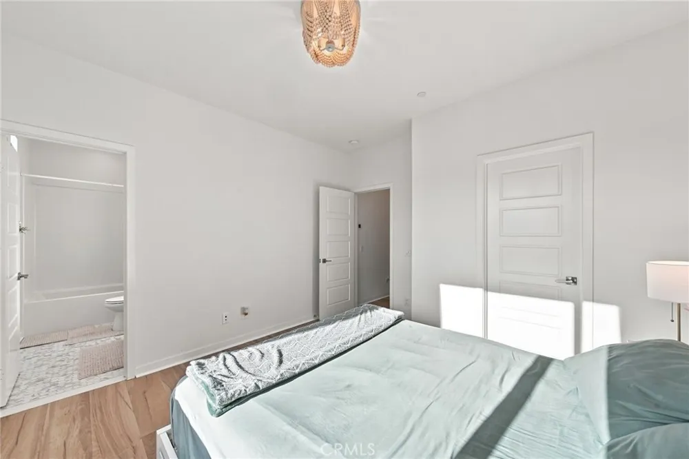 27035 Tanager Valencia, CA 91381