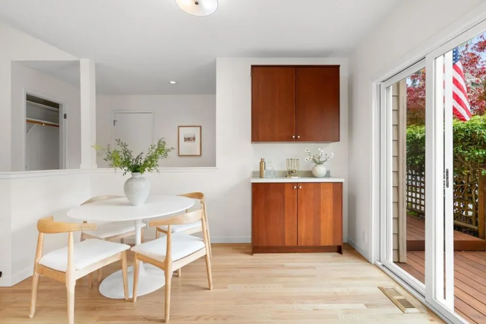 273 Dry Creek Road Aptos, CA 95003