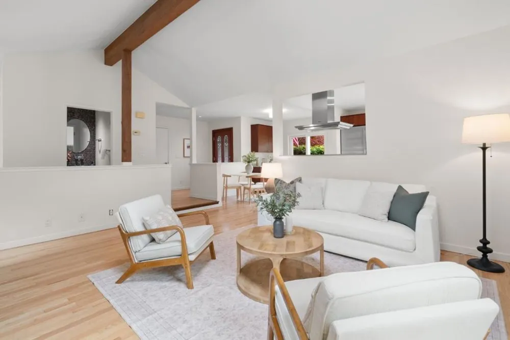 273 Dry Creek Road Aptos, CA 95003
