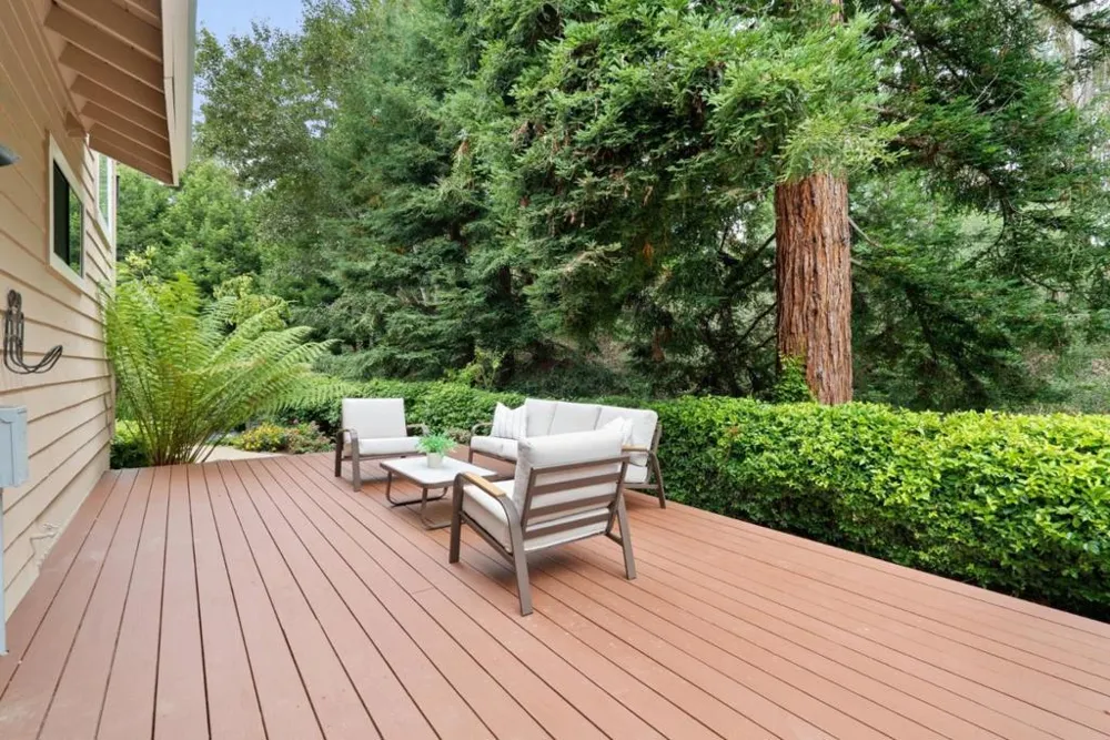 273 Dry Creek Road Aptos, CA 95003