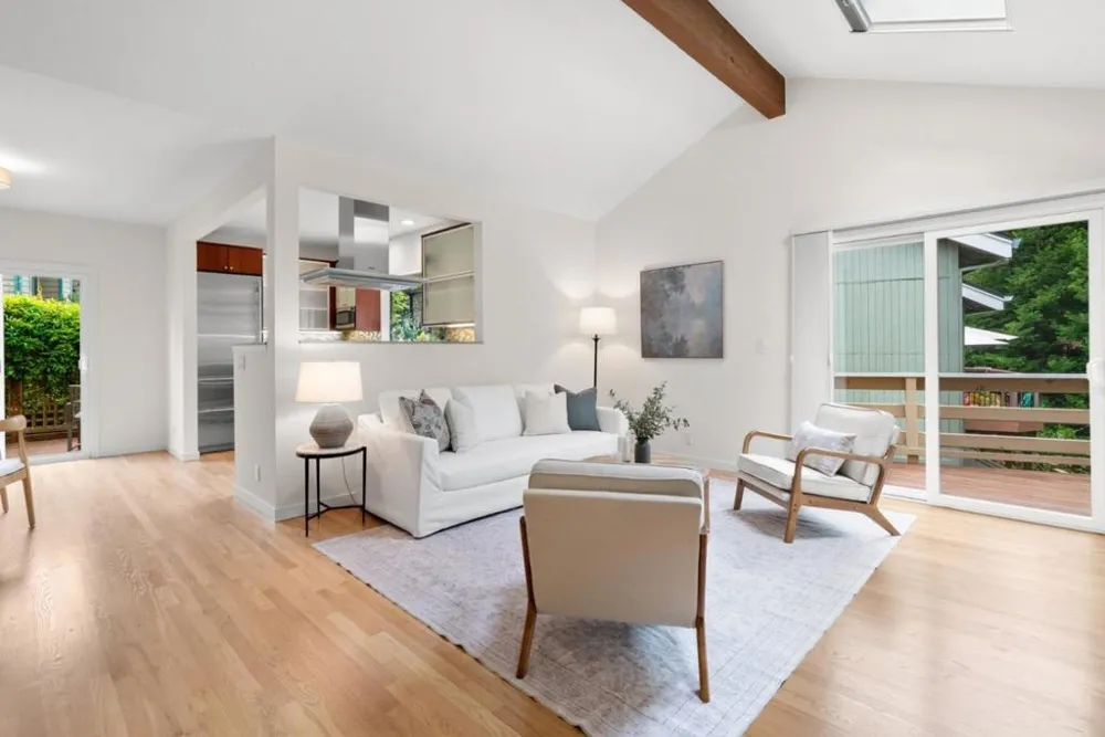 273 Dry Creek Road Aptos, CA 95003