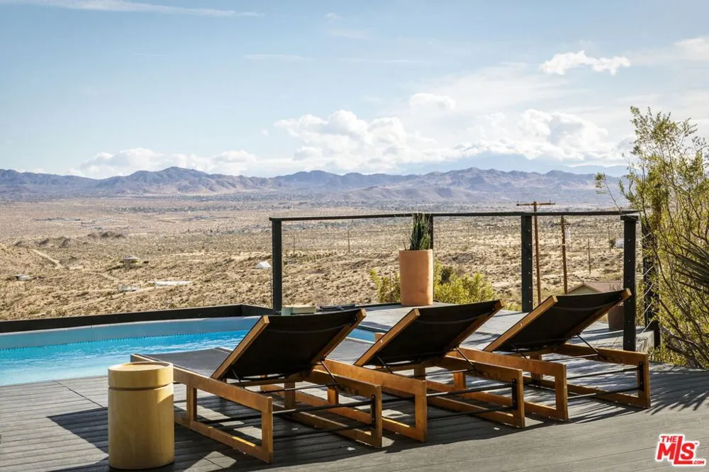 59856 Sun Mesa Drive Yucca Valley, CA 92284