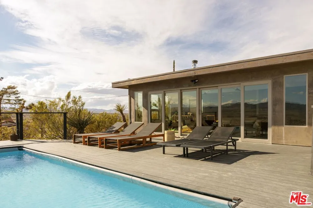 59856 Sun Mesa Drive Yucca Valley, CA 92284