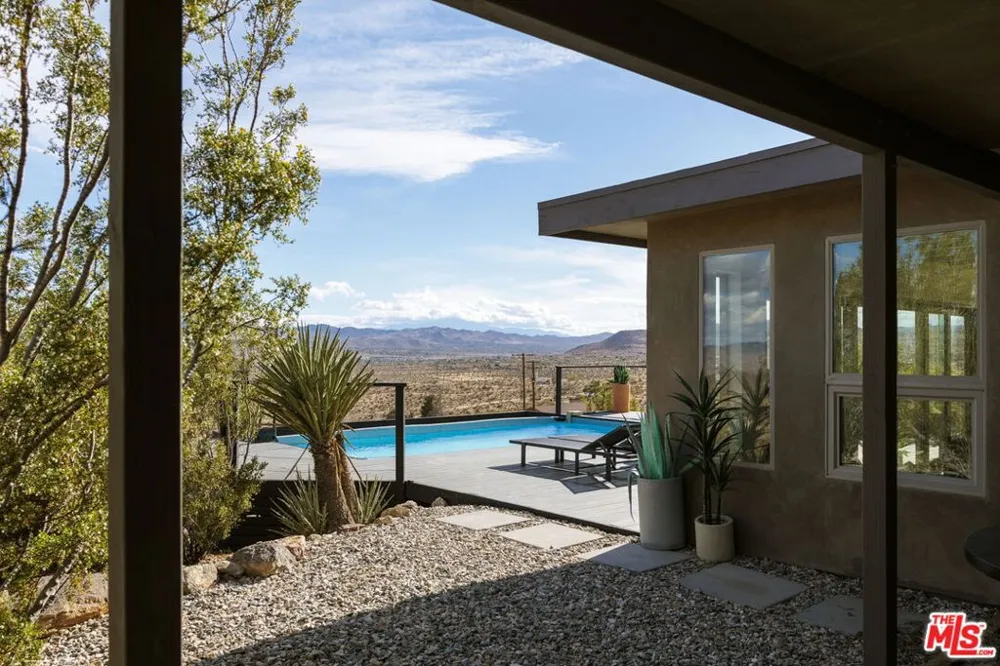 59856 Sun Mesa Drive Yucca Valley, CA 92284