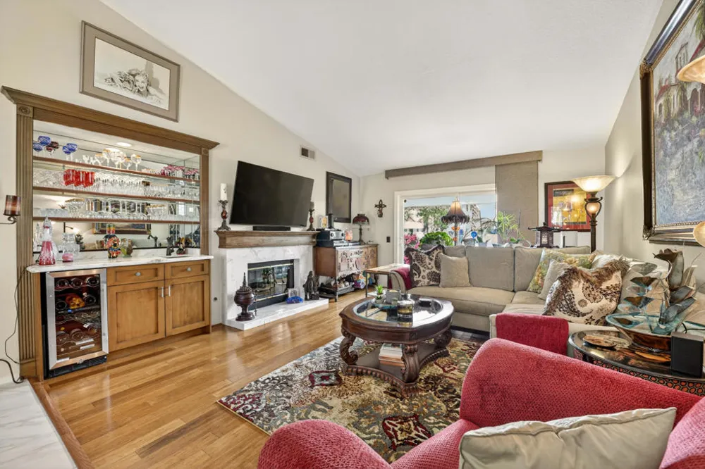 218 Desert Falls Drive E Palm Desert, CA 92211