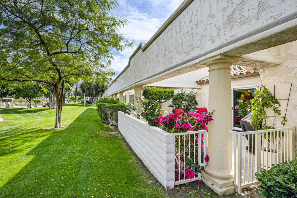 218 Desert Falls Drive E Palm Desert, CA 92211