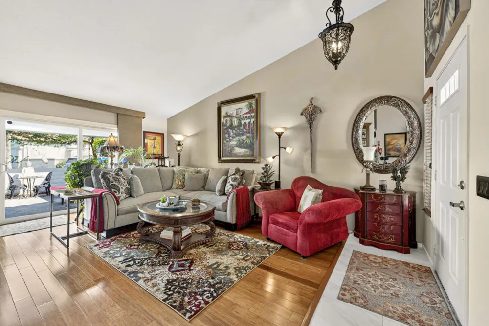 218 Desert Falls Drive E Palm Desert, CA 92211