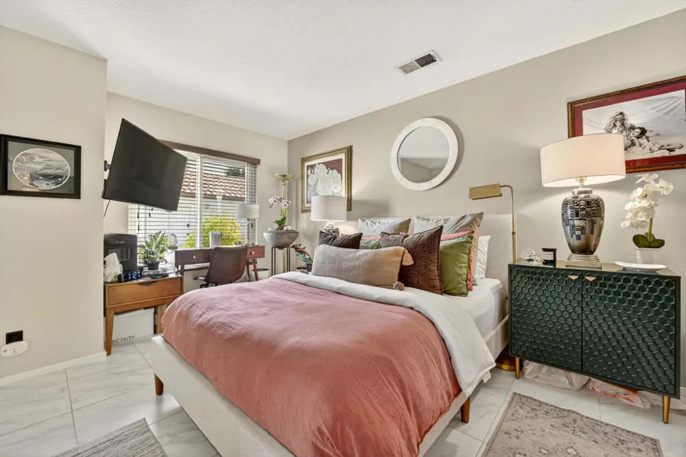 218 Desert Falls Drive E Palm Desert, CA 92211