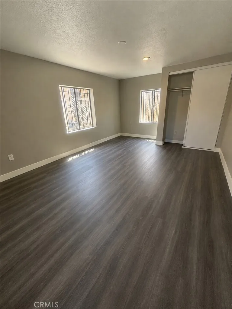 1153 E 50th #2 Los Angeles, CA 90011