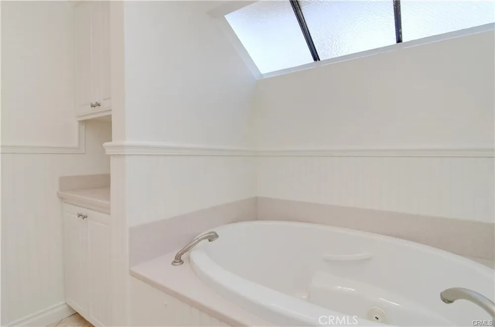22484 Petra Mission Viejo, CA 92692