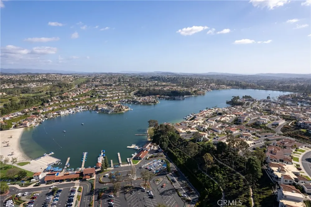 22484 Petra Mission Viejo, CA 92692