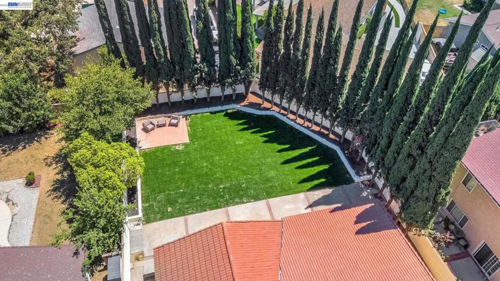 2624 Damien Ave La Verne, CA 91750