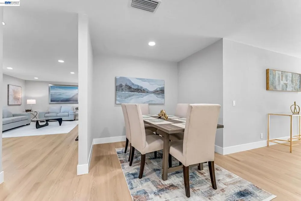 2624 Damien Ave La Verne, CA 91750