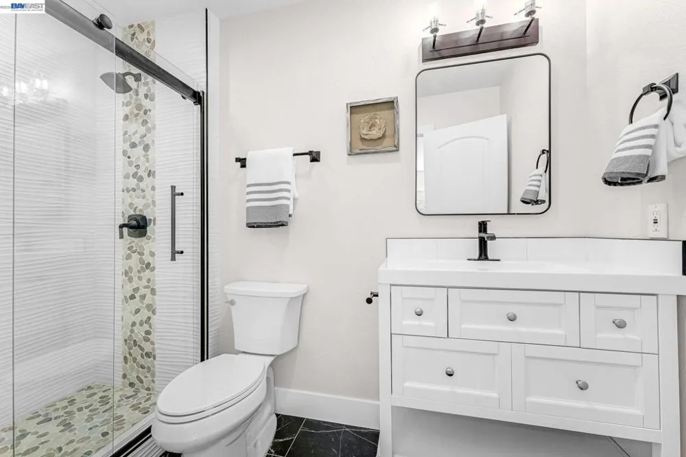 2624 Damien Ave La Verne, CA 91750