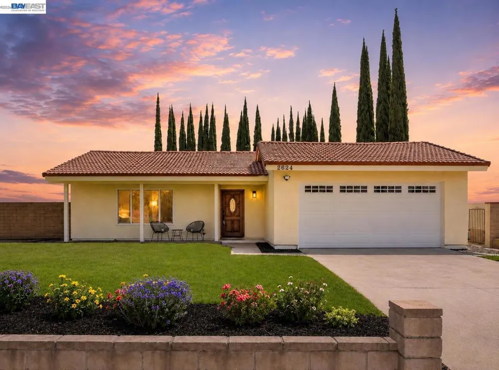 2624 Damien Ave La Verne, CA 91750