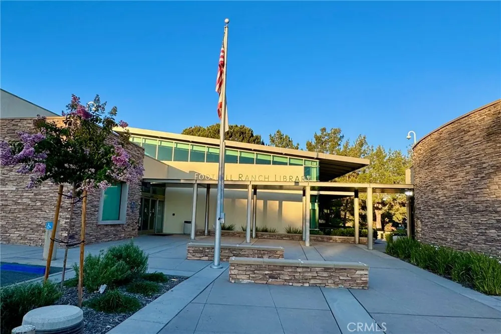 3 Alonda Lake Forest, CA 92610