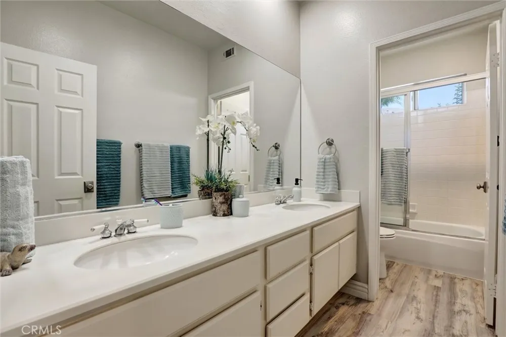 3 Alonda Lake Forest, CA 92610