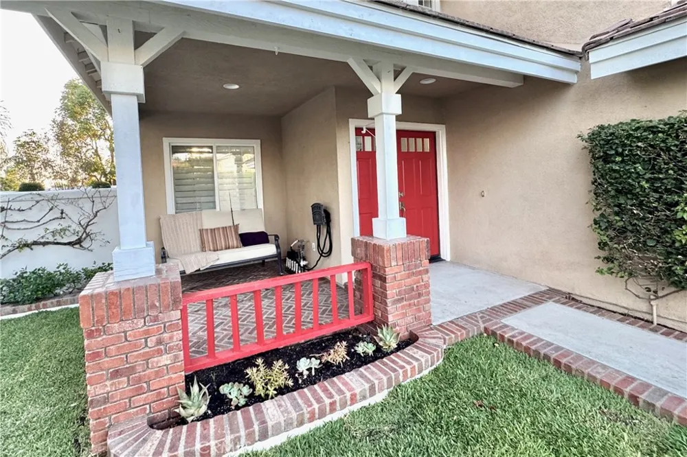 3 Alonda Lake Forest, CA 92610
