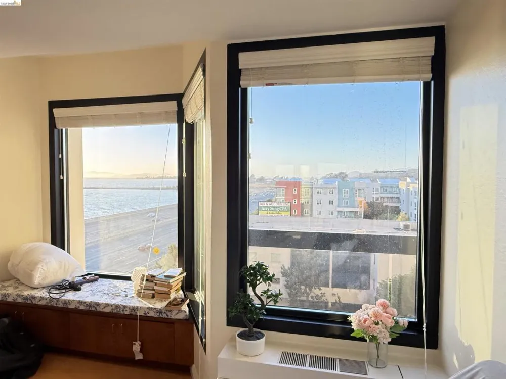 6363 Christie Ave #606 Emeryville, CA 94608