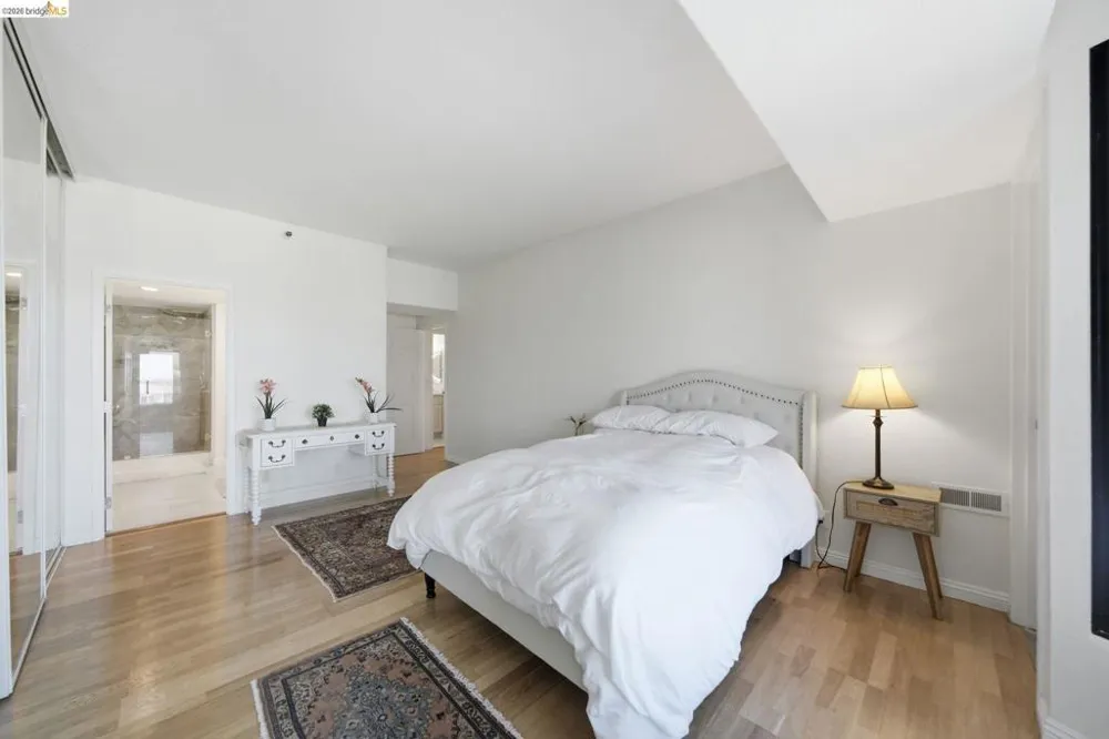 6363 Christie Ave #606 Emeryville, CA 94608
