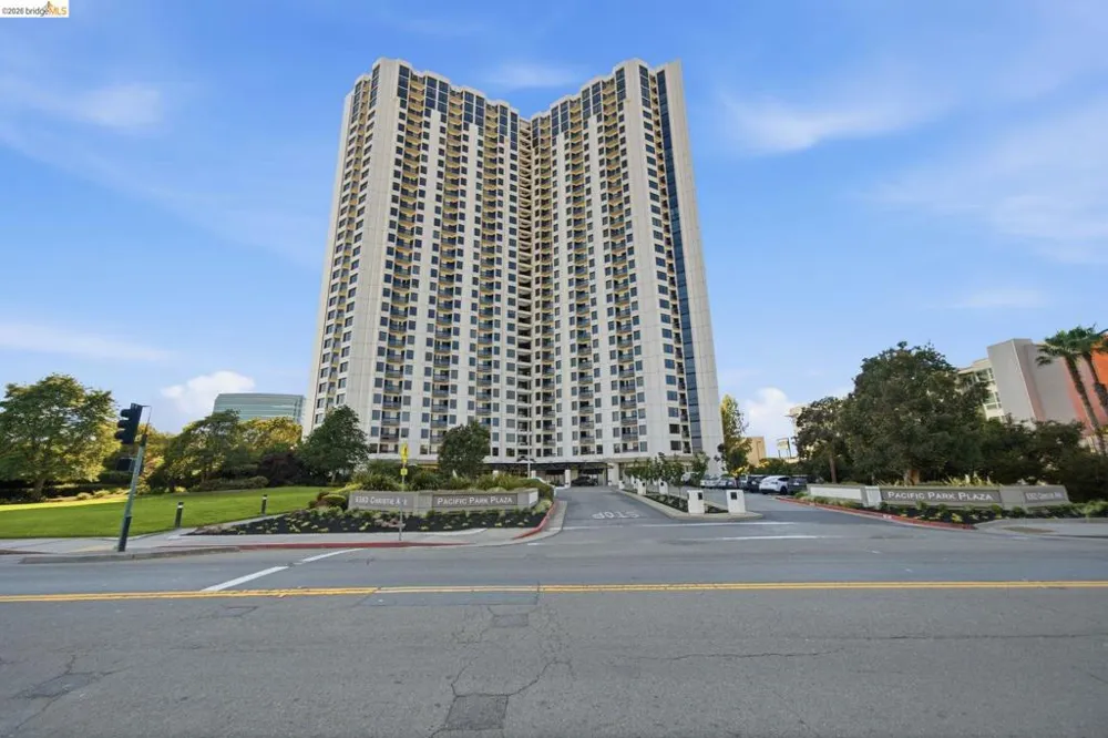 6363 Christie Ave #606 Emeryville, CA 94608