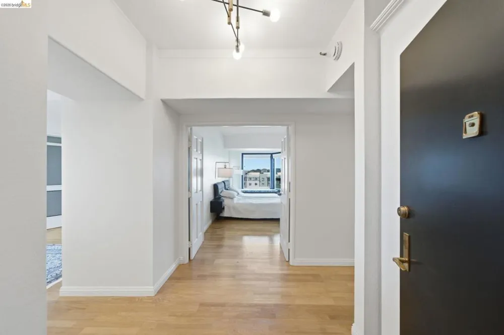 6363 Christie Ave #606 Emeryville, CA 94608