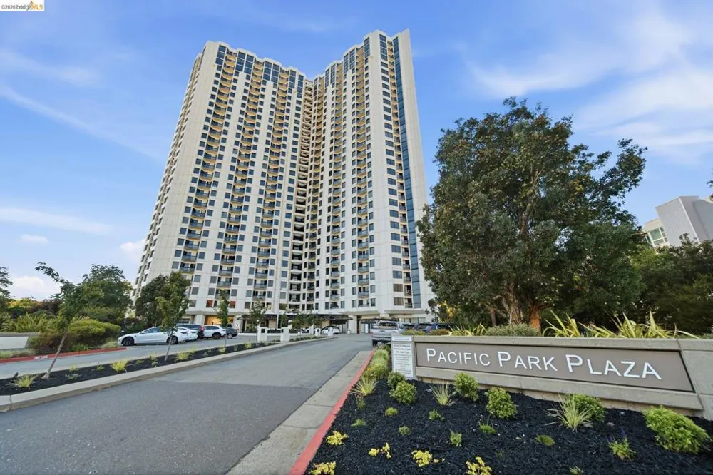 6363 Christie Ave #606 Emeryville, CA 94608