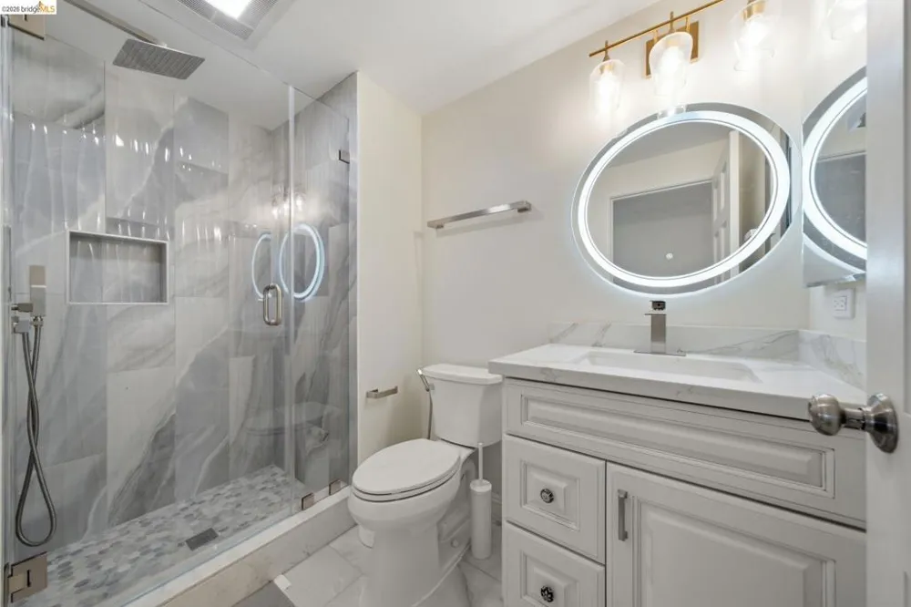 6363 Christie Ave #606 Emeryville, CA 94608
