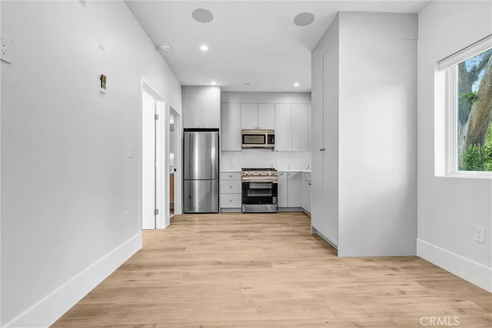 7508 Claire Avenue Reseda, CA 91335