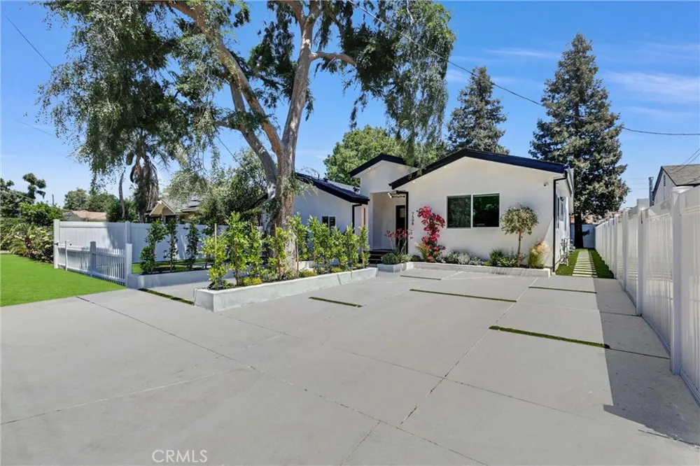 7508 Claire Avenue Reseda, CA 91335