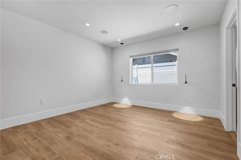 7508 Claire Avenue Reseda, CA 91335