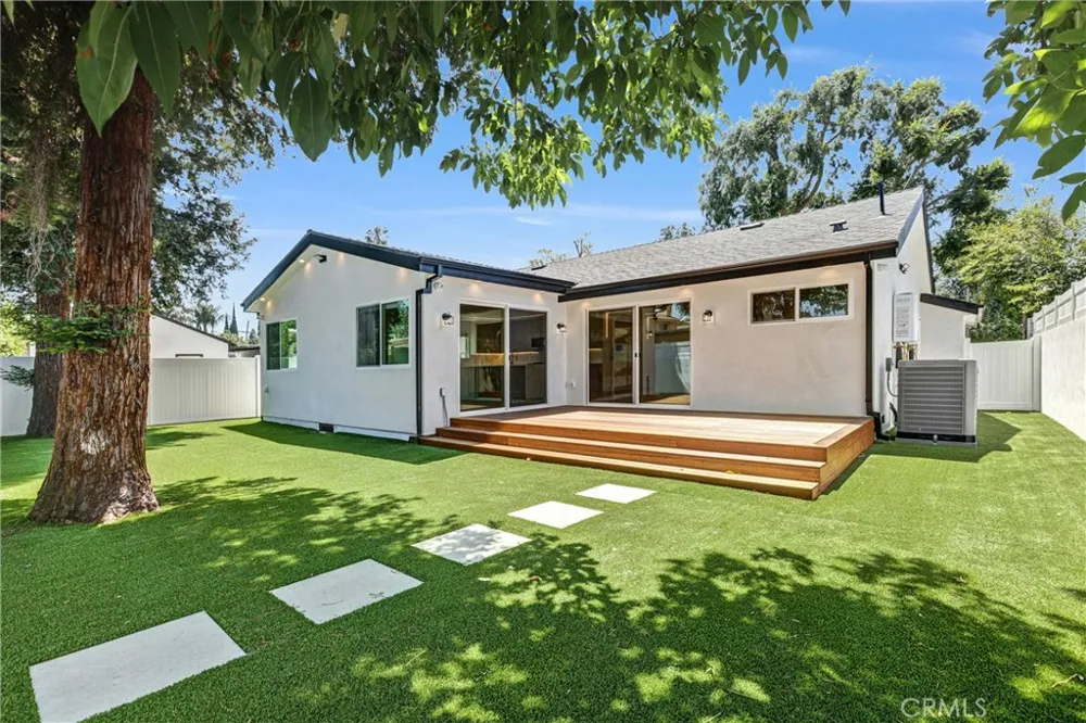 7508 Claire Avenue Reseda, CA 91335