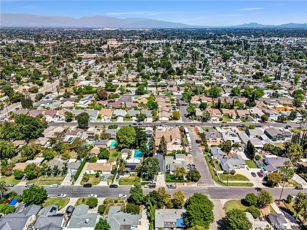 7508 Claire Avenue Reseda, CA 91335
